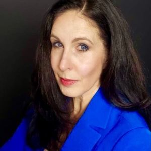 Meet your Posher, Caroline